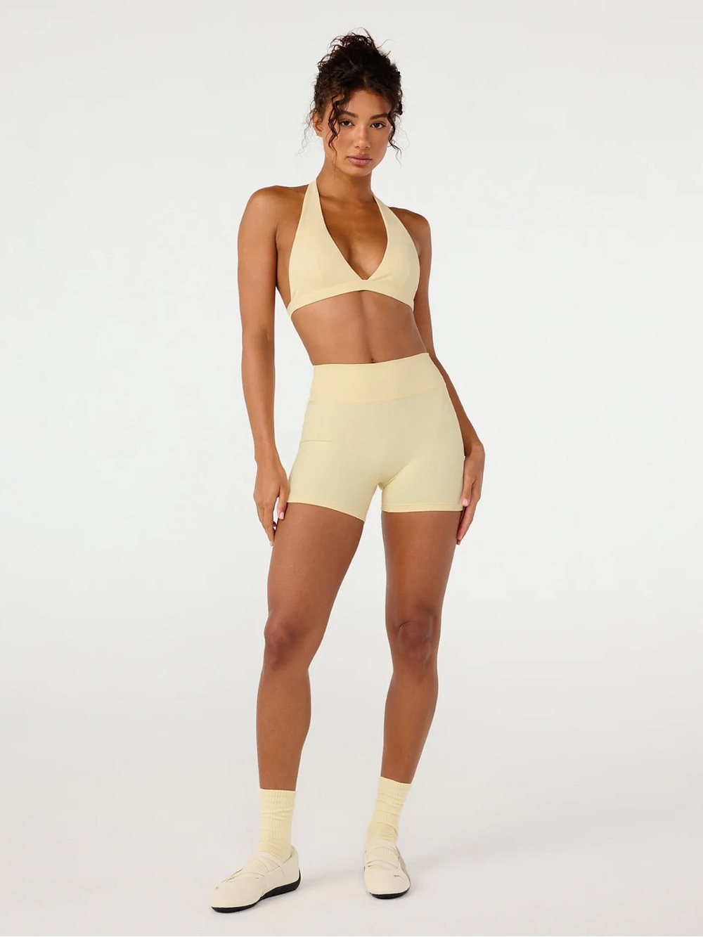 CSB Form Invisible Scrunch Shorts 4"